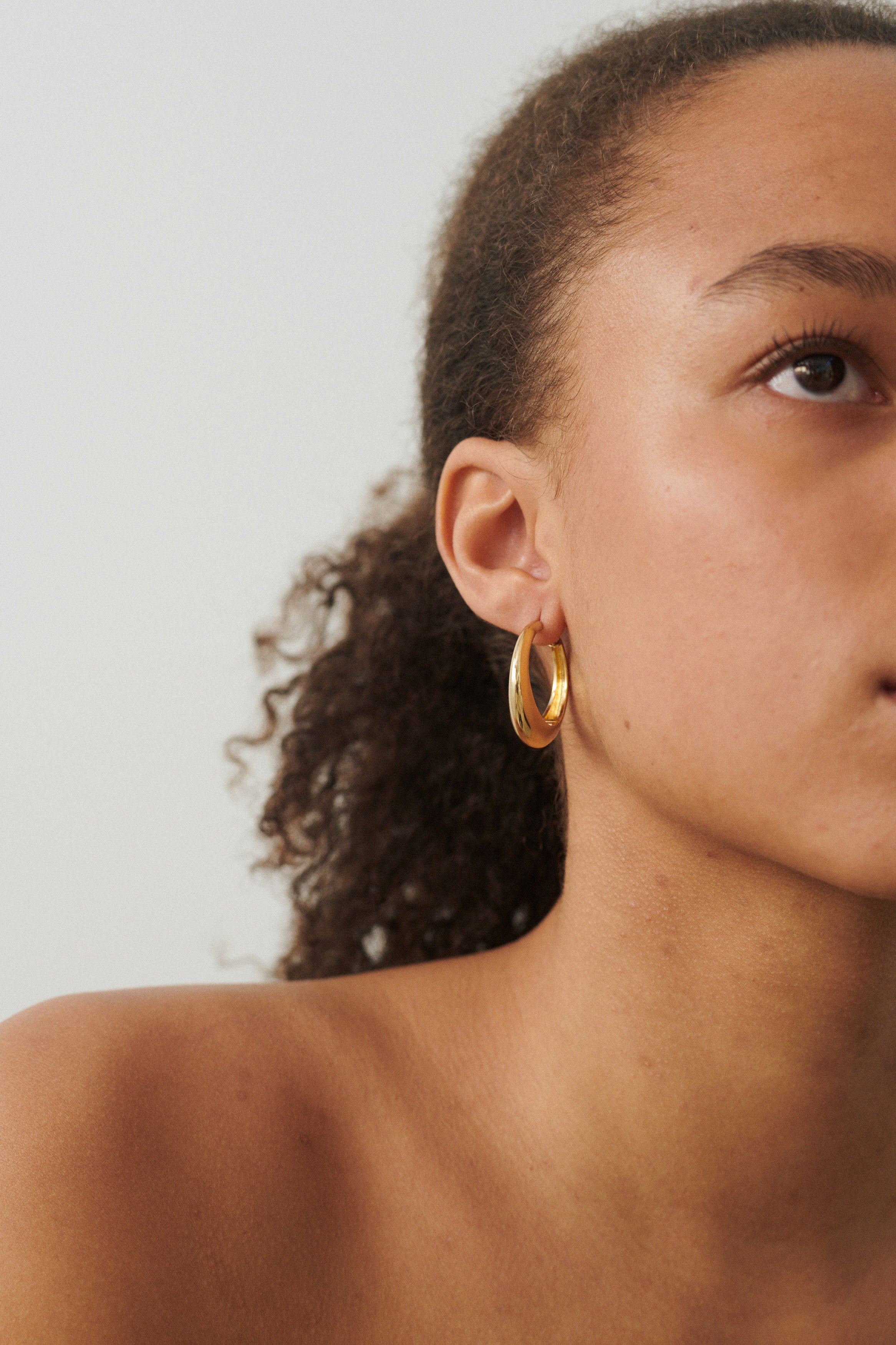 Large Globe huggies - forgyldt